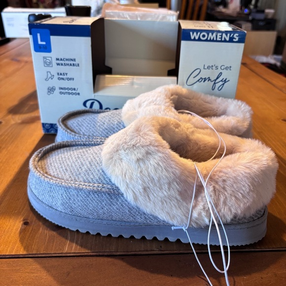 Dearfoams womens memory foam slip on cozy house shoes slippers gray L(9-10) - Picture 2 of 7